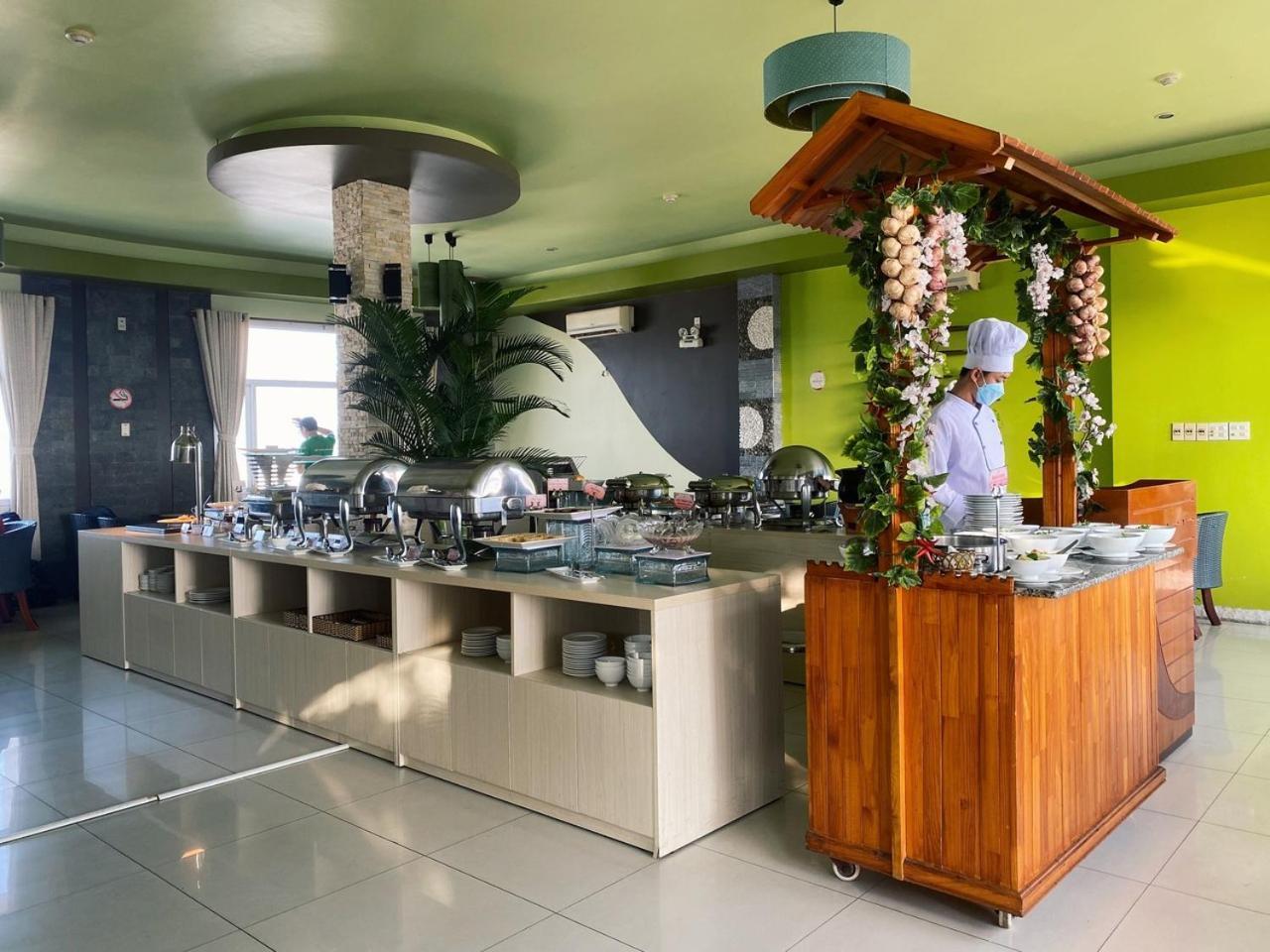 Hoa Binh 1 Hotel Long Xuyen Bagian luar foto